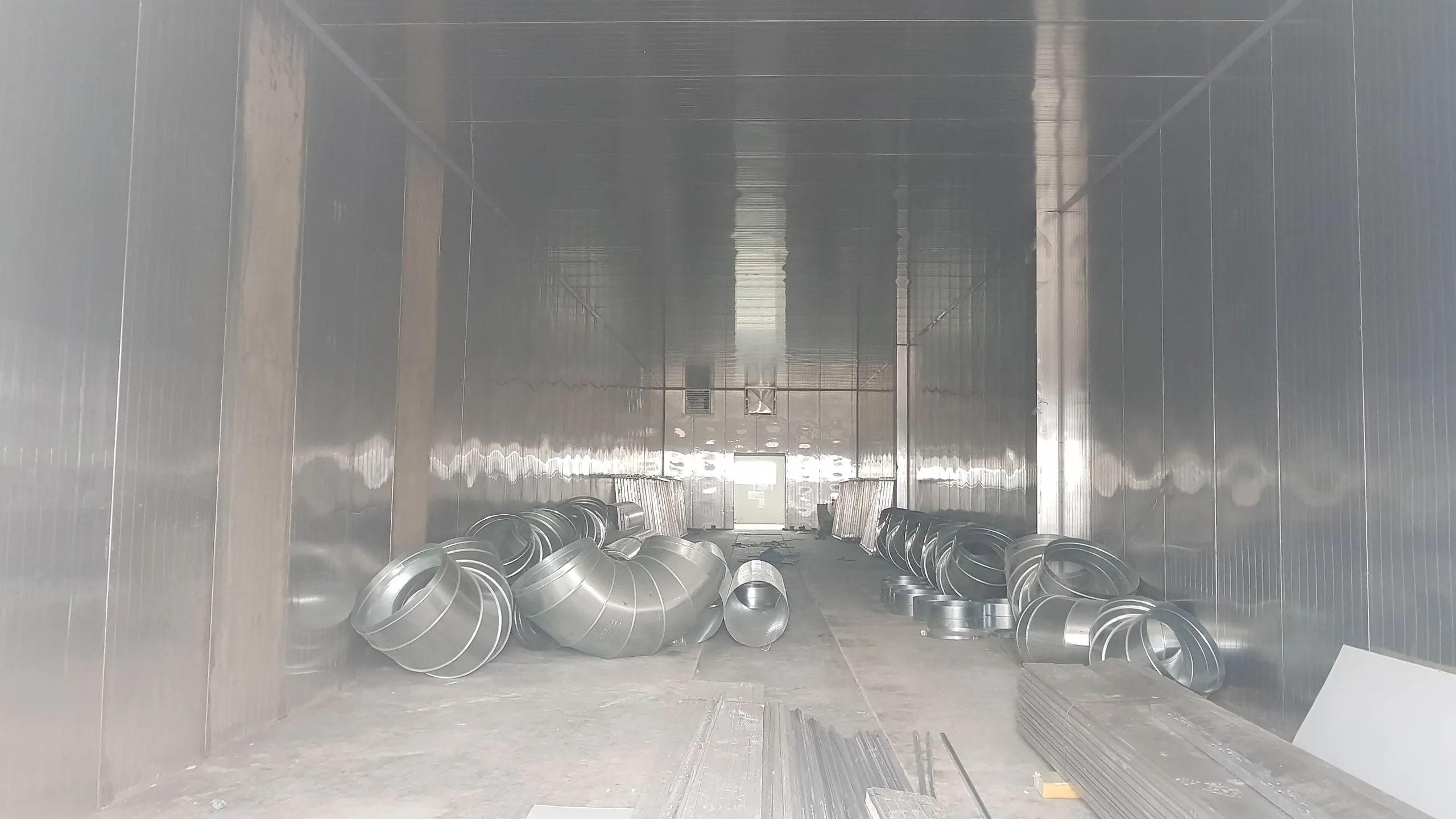 Multi-tier shelving in Sadaf Mushroom — tall view