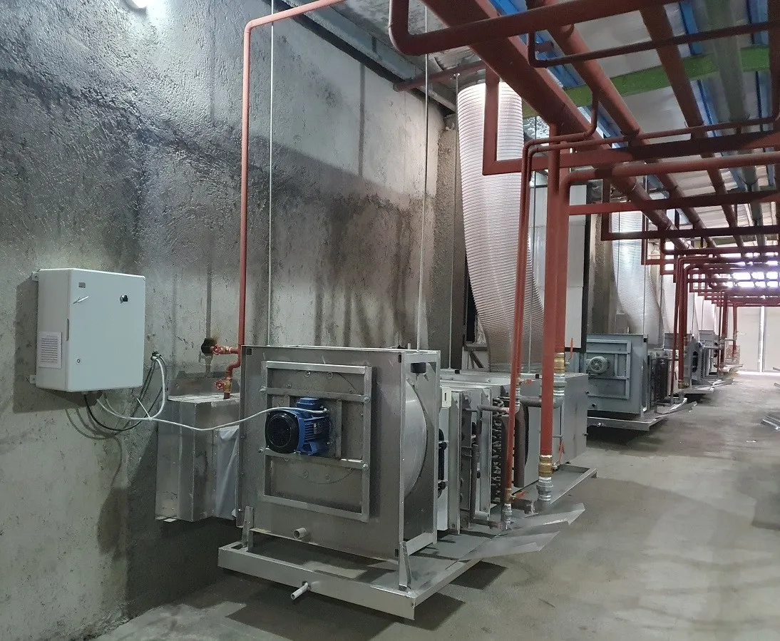 Multi-tier shelving in Sadaf Mushroom — tall view